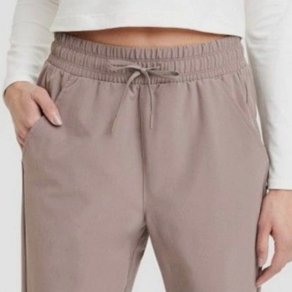 Stretch Woven Taper Pants - Picture 2 of 4